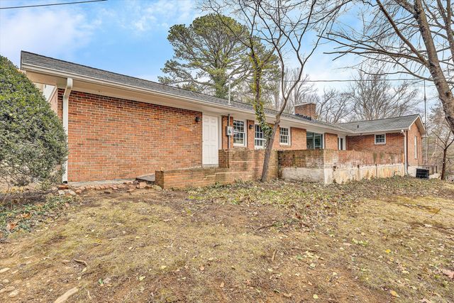 3751 Londonderry DR, Roanoke, VA 24014