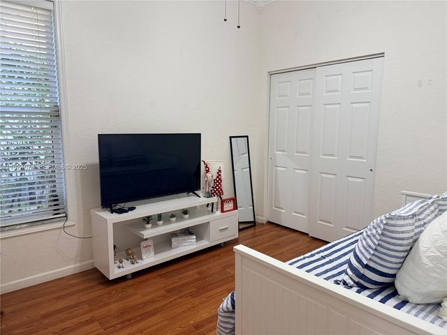 1923 Harbor View Cir 1923, Weston, FL 33327