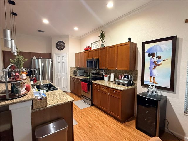 1923 Harbor View Cir 1923, Weston, FL 33327