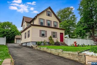 11 Alps Road, Wayne, NJ 07470
