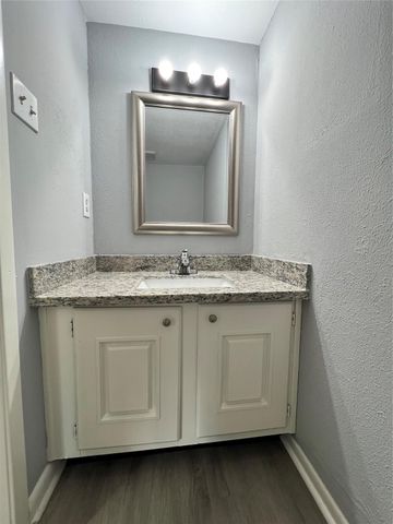 3208 Briar Court, Baytown, TX 77521