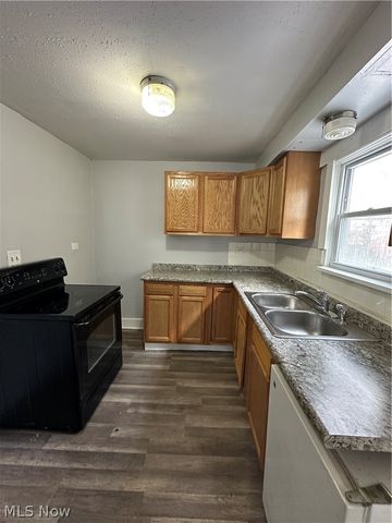 3183 W 116th Street, Cleveland, OH 44111