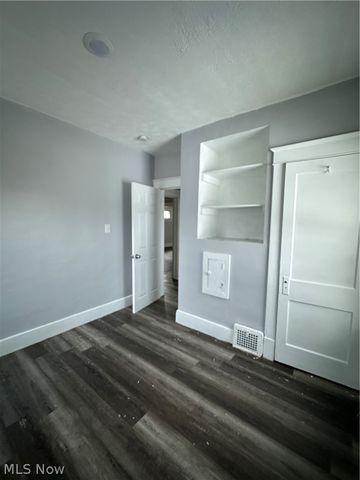 3183 W 116th Street, Cleveland, OH 44111