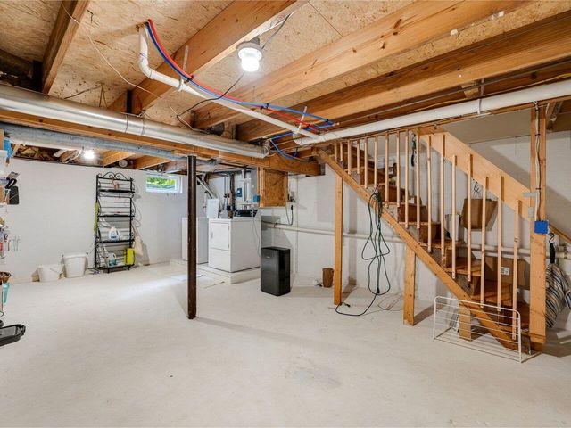 35 Fairmont Place, Burlington, VT 05408