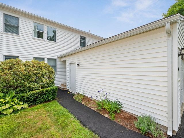 35 Fairmont Place, Burlington, VT 05408
