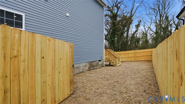 129 S Little Church St, Petersburg, VA 23803
