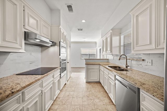 8043 Oceanside Drive, Houston, TX 77095