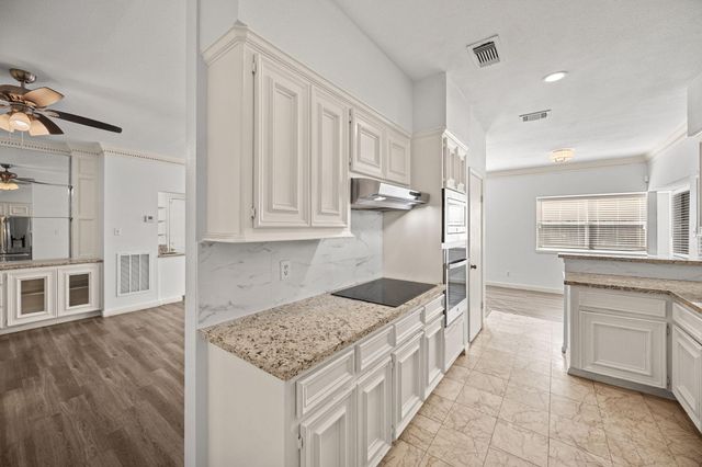 8043 Oceanside Drive, Houston, TX 77095