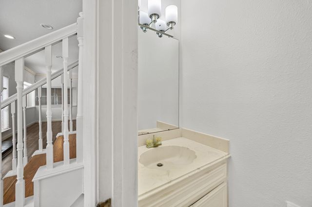 8043 Oceanside Drive, Houston, TX 77095