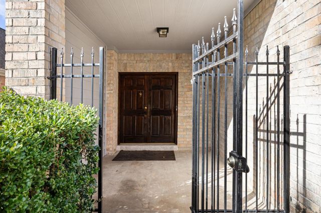 8043 Oceanside Drive, Houston, TX 77095