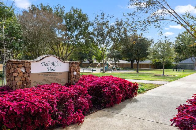 8043 Oceanside Drive, Houston, TX 77095