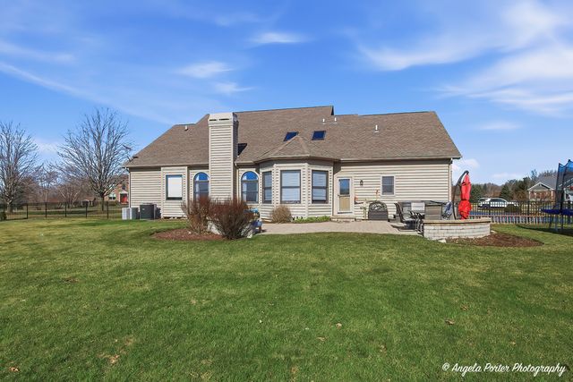 11506 Heritage Path, Richmond, IL 60071