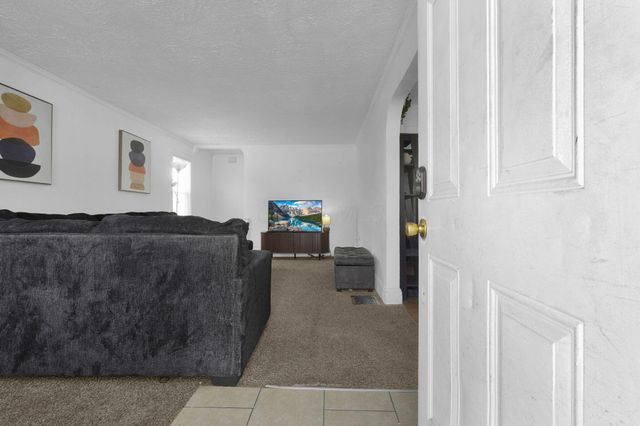 2267 Ferris Road, Columbus, OH 43224