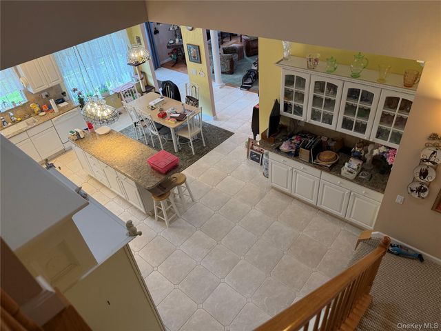 19 Meadow Pond Circle, Miller Place, NY 11764