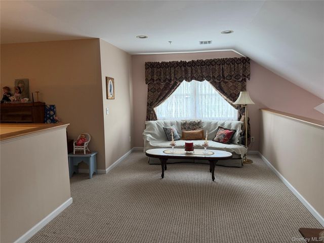 19 Meadow Pond Circle, Miller Place, NY 11764