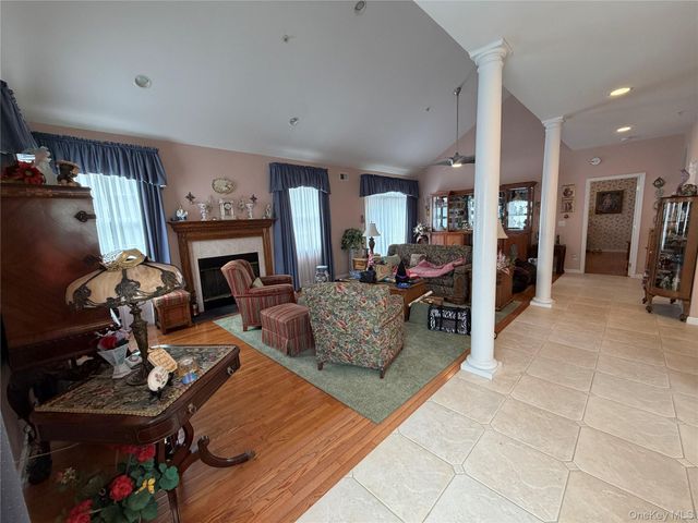 19 Meadow Pond Circle, Miller Place, NY 11764