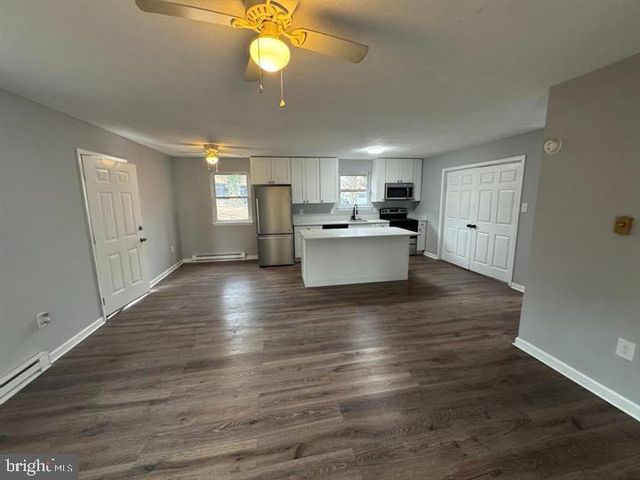 709 SPRUCE DR, Lusby, MD 20657