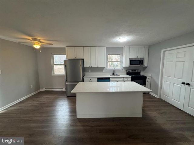 709 SPRUCE DR, Lusby, MD 20657