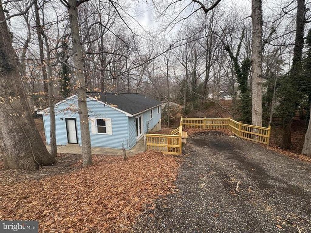 709 SPRUCE DR, Lusby, MD 20657