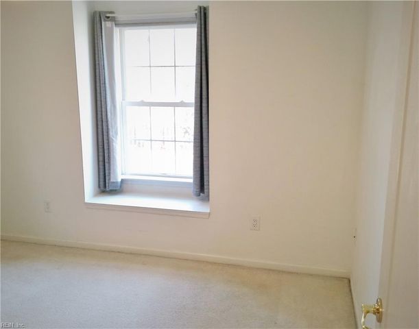 334 Hillside TER, Newport News, VA 23602