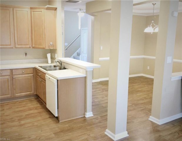 334 Hillside TER, Newport News, VA 23602