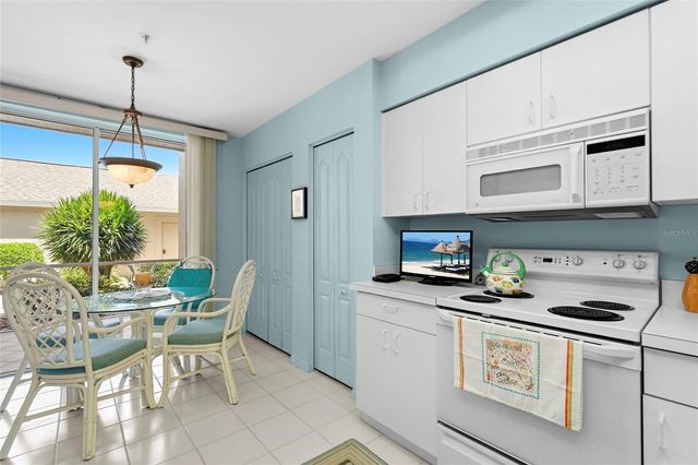 9550 HIGH GATE DRIVE 1515, Sarasota, FL 34238