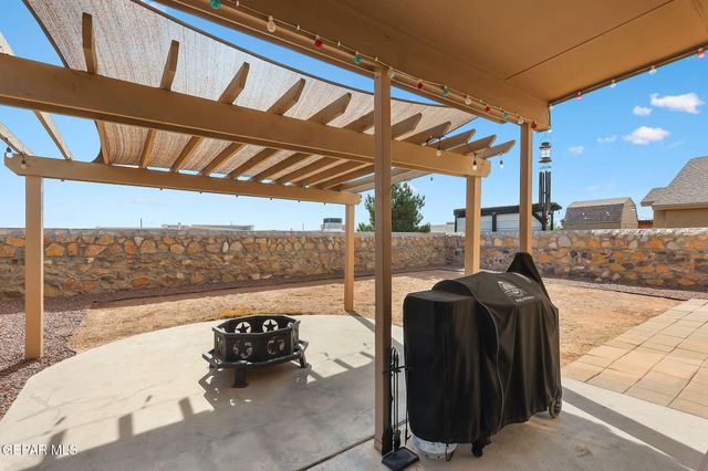 12744 Velvet Willow Dr, El Paso, TX 79938