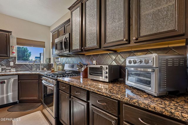 12744 Velvet Willow Dr, El Paso, TX 79938