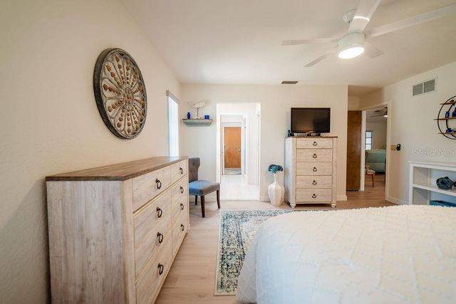 9273 CARNATION AVENUE, Englewood, FL 34224