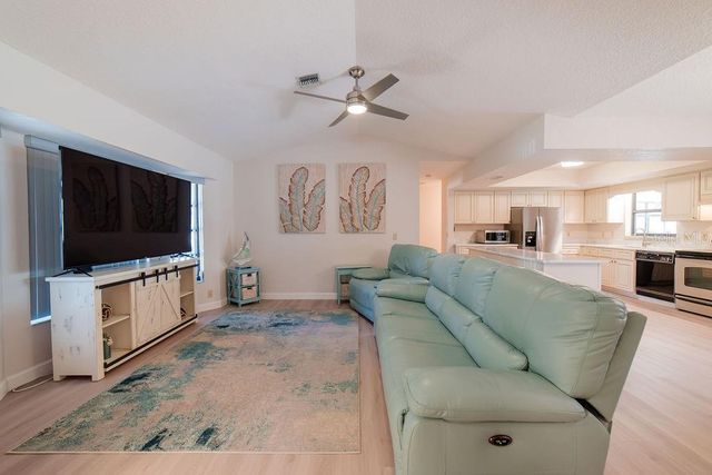 9273 CARNATION AVENUE, Englewood, FL 34224