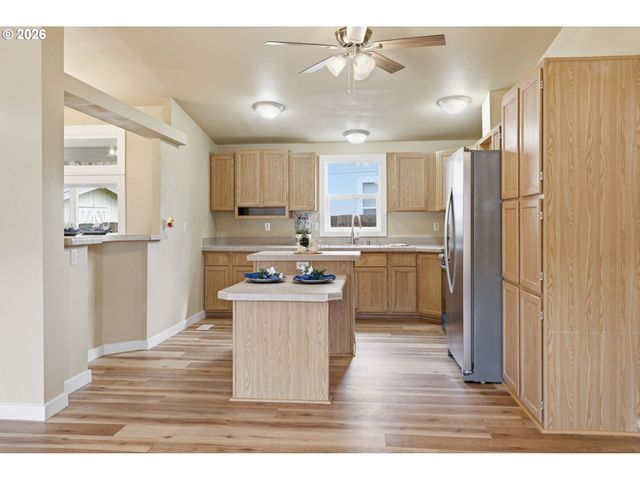 5972 MT VERNON Rd, Springfield, OR 97478