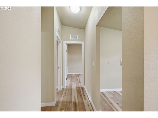 5972 MT VERNON Rd, Springfield, OR 97478