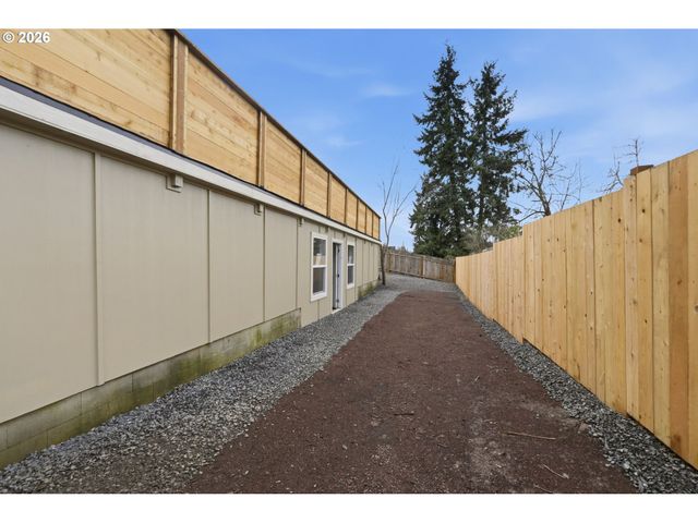 5972 MT VERNON Rd, Springfield, OR 97478