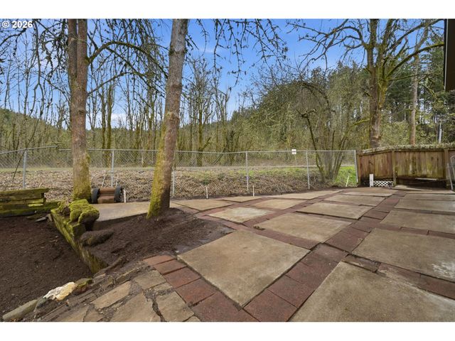 5972 MT VERNON Rd, Springfield, OR 97478