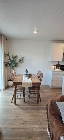 1052 E REGATTA LN, Saratoga Springs, UT 84045