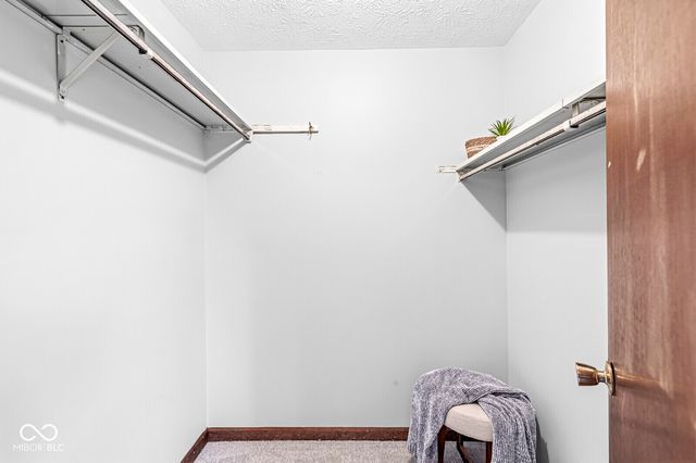 1635 Village Walk Drive, Zionsville, IN 46077