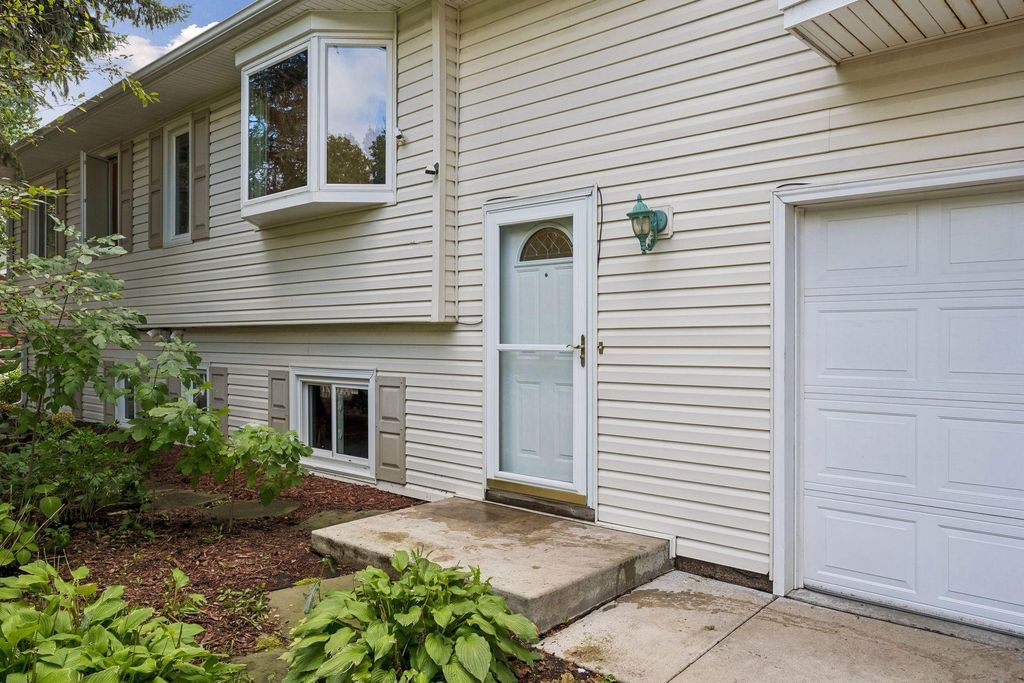 9625 103rd Avenue N, Maple Grove, MN 55369 — photo 4
