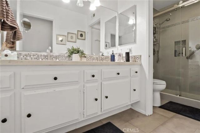 22891 Caminito Flores, Laguna Hills, CA 92653