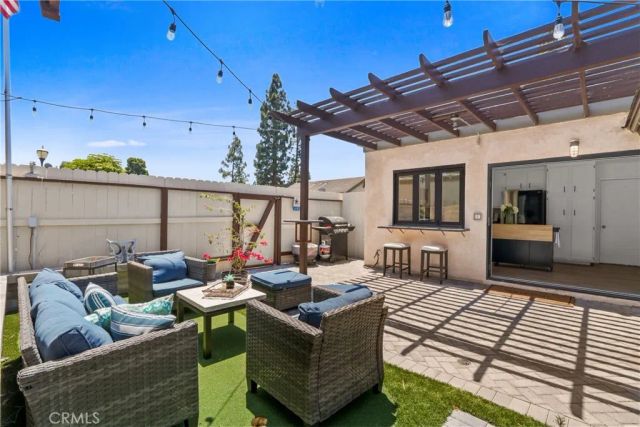 22891 Caminito Flores, Laguna Hills, CA 92653