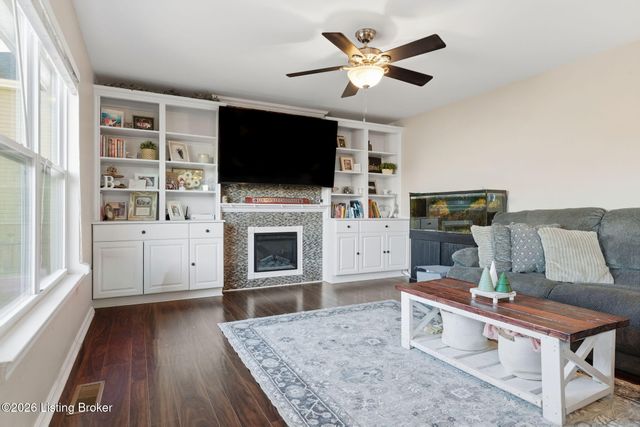 7693 Celebration Way, Crestwood, KY 40014