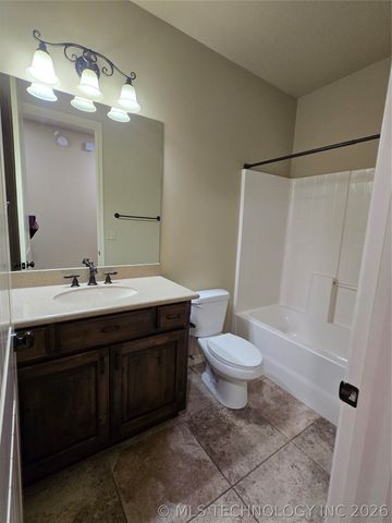 18512 E 43rd Place, Tulsa, OK 74134