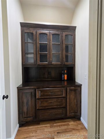 18512 E 43rd Place, Tulsa, OK 74134