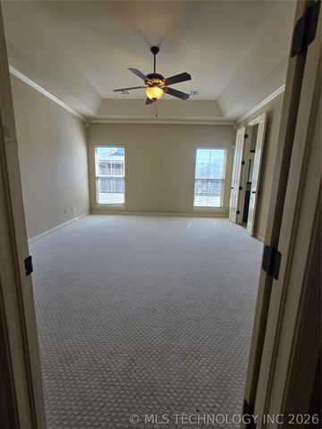 18512 E 43rd Place, Tulsa, OK 74134