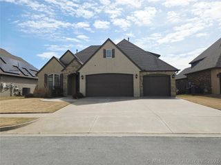 18512 E 43rd Place, Tulsa, OK 74134