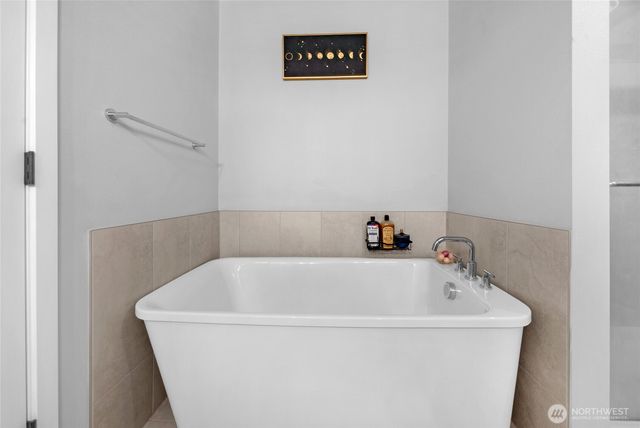 8770 69th Place NE, Marysville, WA 98270