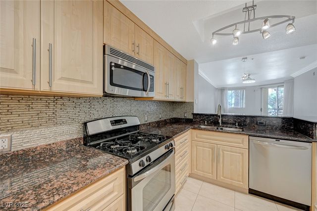 210 East Flamingo Road 105, Las Vegas, NV 89169