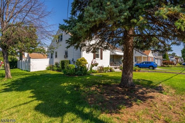 442 Rosewood Ter, Linden City, NJ 07036