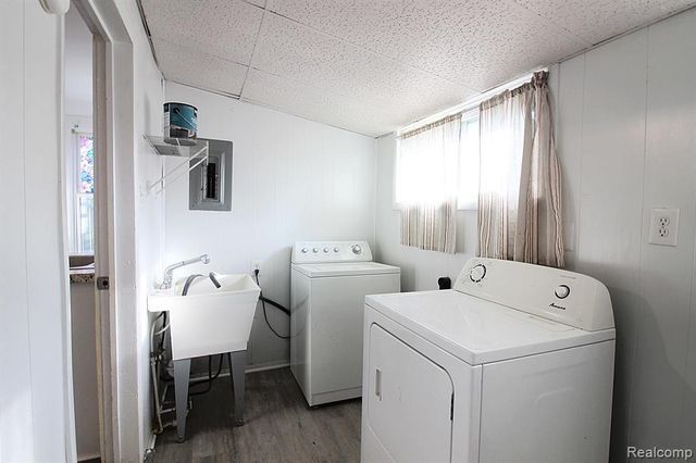 3191 Harris Street, Ferndale, MI 48220