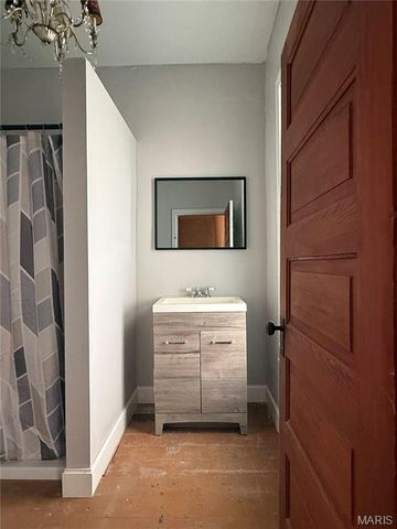 427 N 7th Street, Hannibal, MO 63401