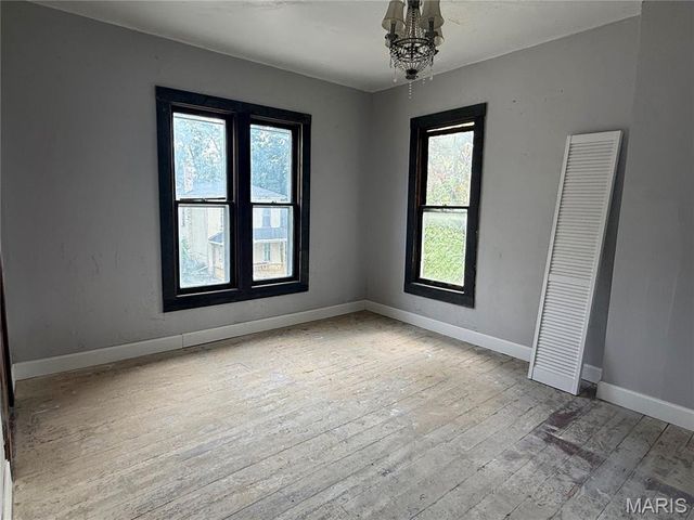 427 N 7th Street, Hannibal, MO 63401